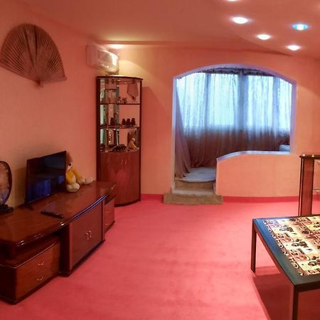 Viktor Apartment Черноморск Екстериор снимка