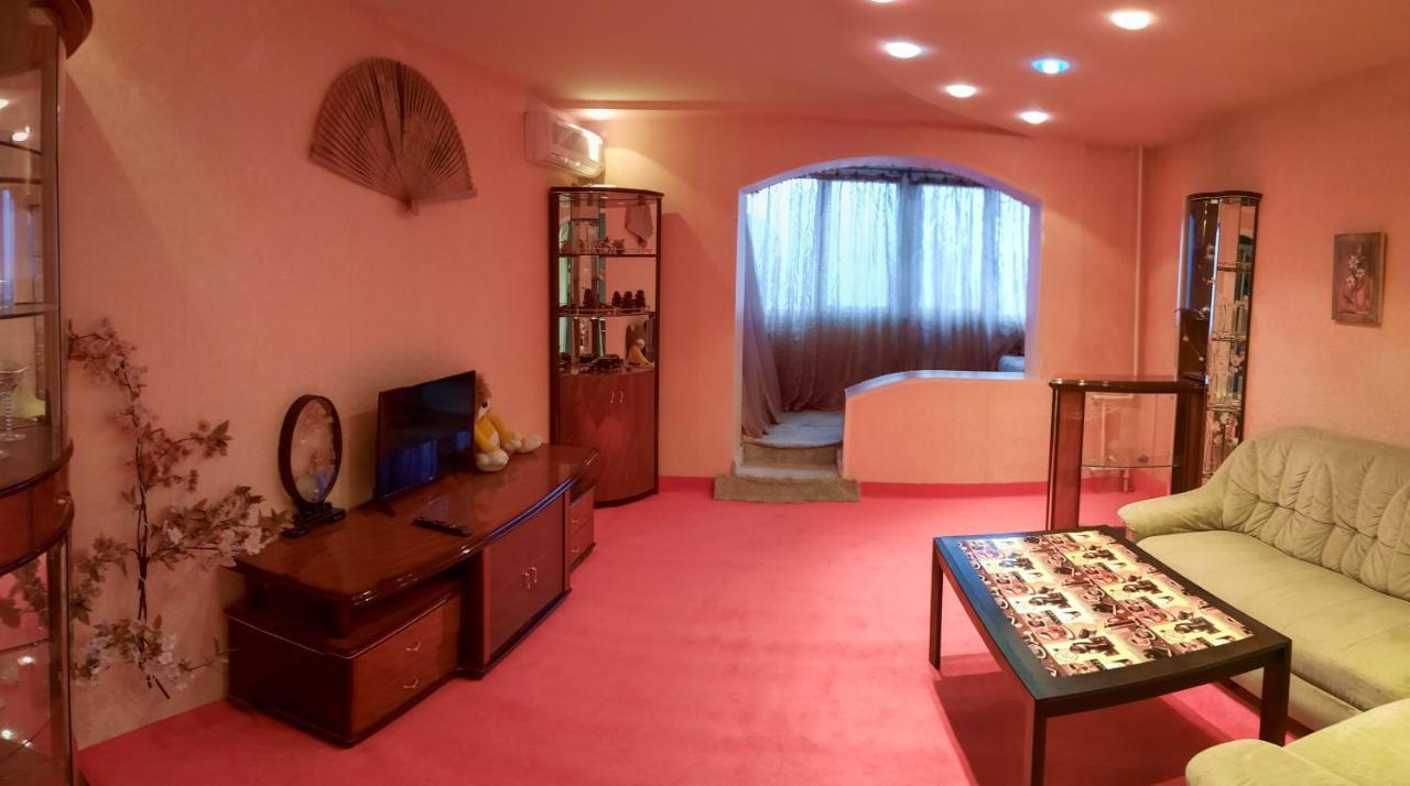 Viktor Apartment Черноморск Екстериор снимка