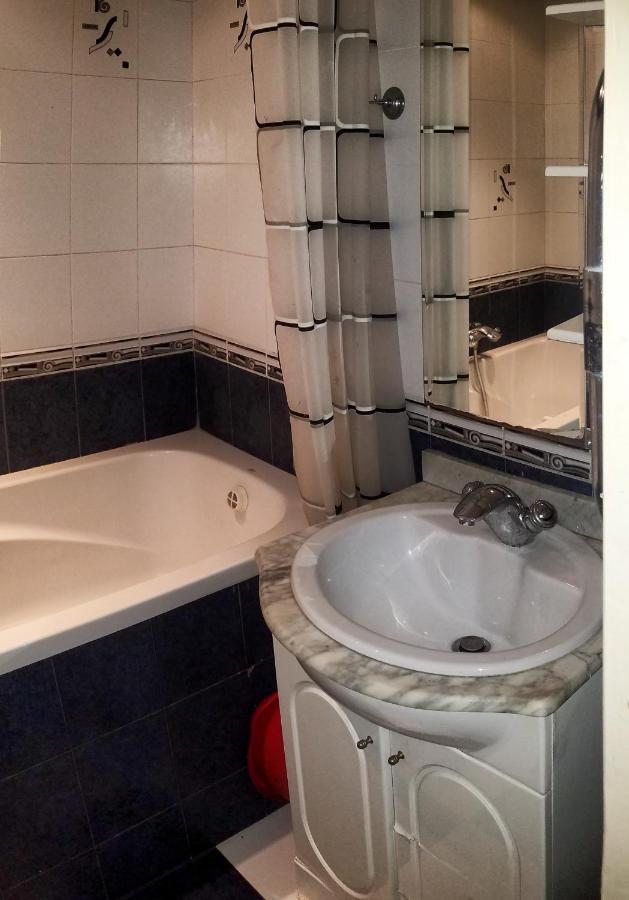 Viktor Apartment Черноморск Екстериор снимка